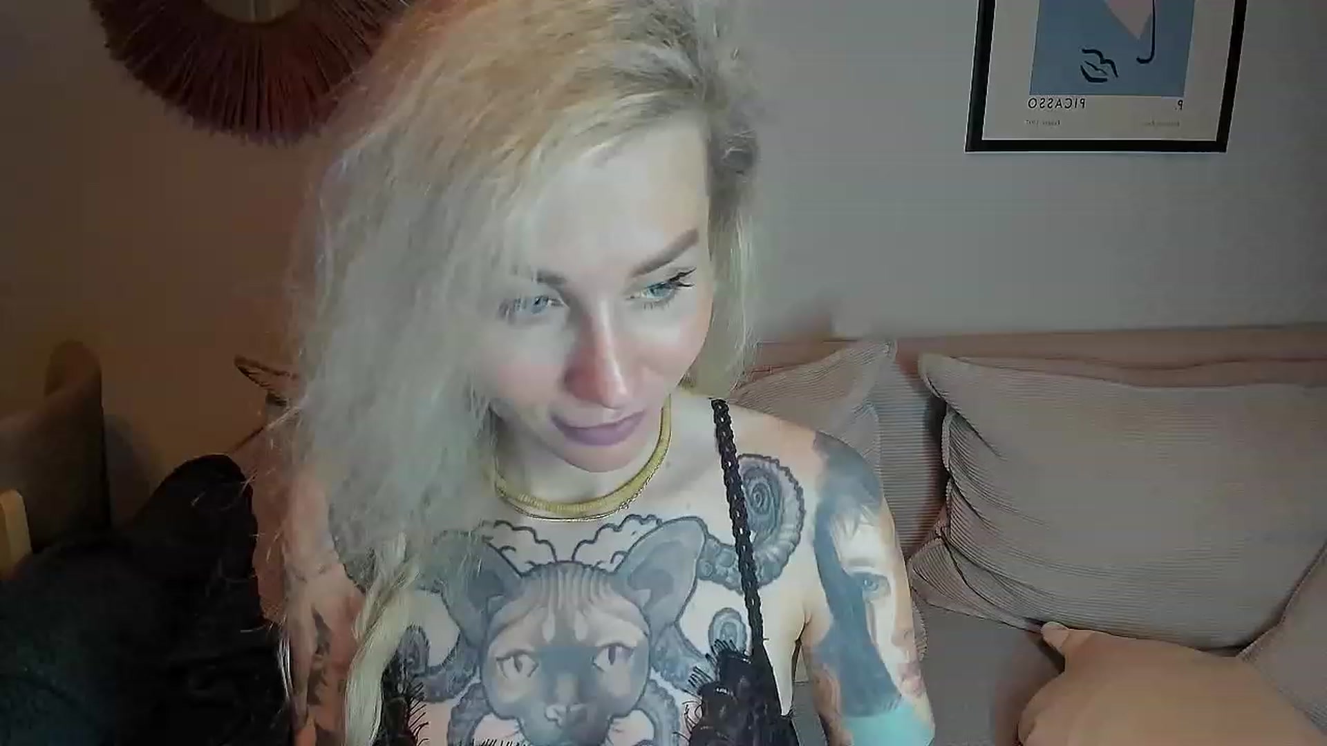 Gallery image thumbnail from Alexa_Smithhh's myfreecams stream on, 10/29/2023, 20:02 image 13 of 20
