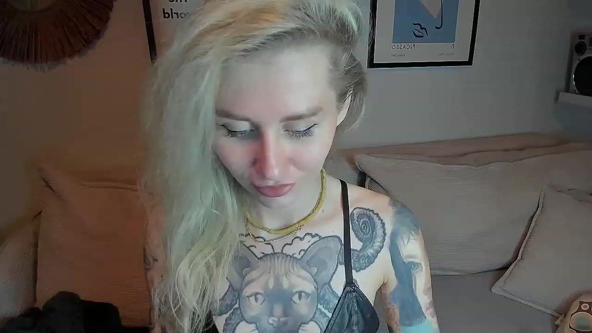 Gallery image thumbnail from Alexa_Smithhh's myfreecams stream on, 10/30/2023, 21:23 image 15 of 20