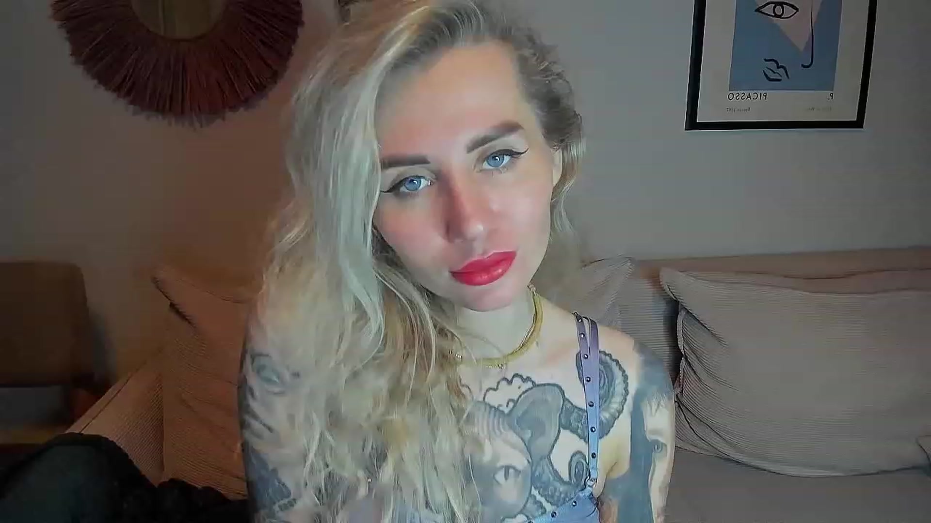Gallery image thumbnail from Alexa_Smithhh's myfreecams stream on, 11/02/2023, 18:56 image 15 of 20