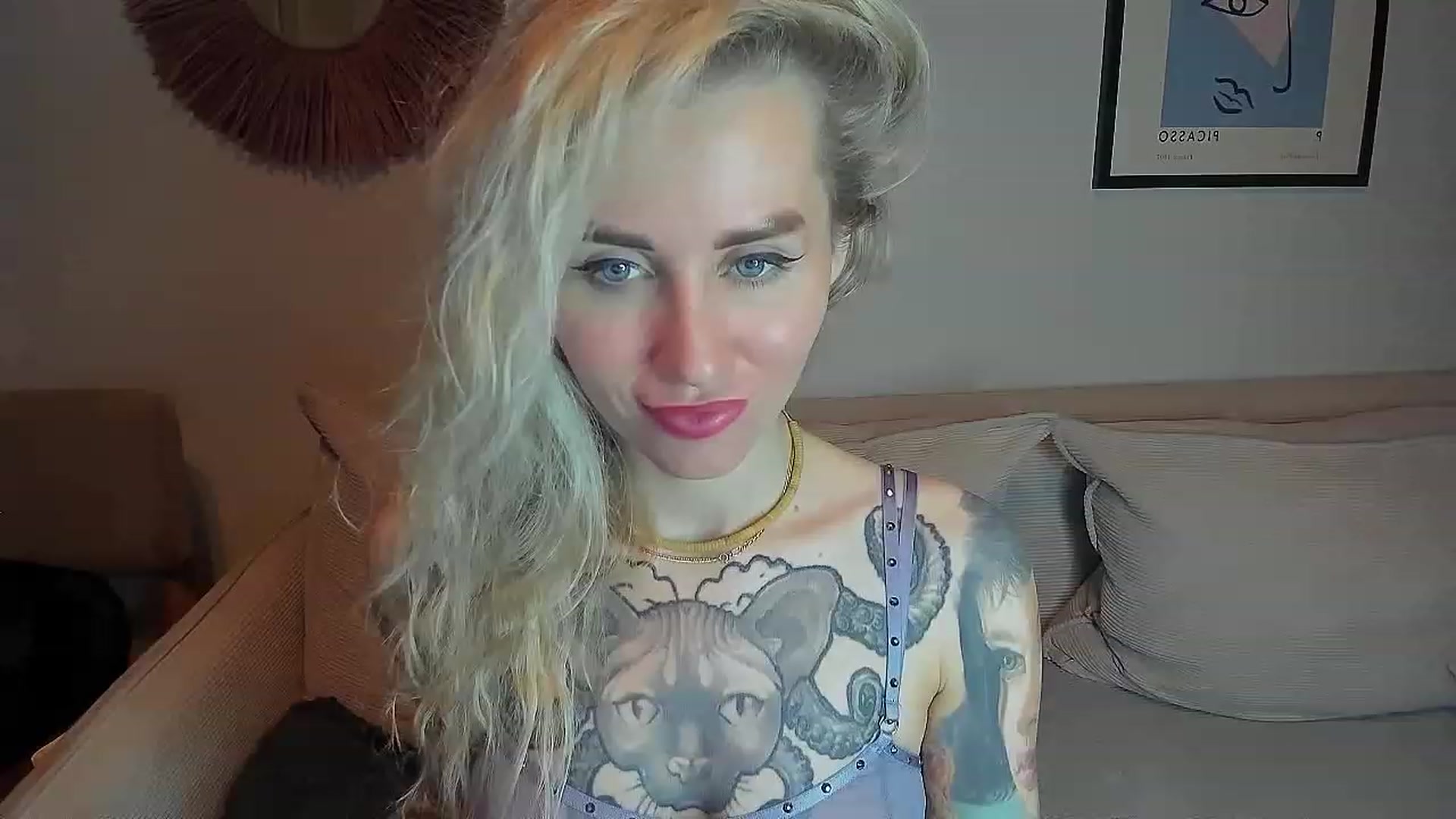 Gallery image thumbnail from Alexa_Smithhh's myfreecams stream on, 11/02/2023, 21:12 image 13 of 20