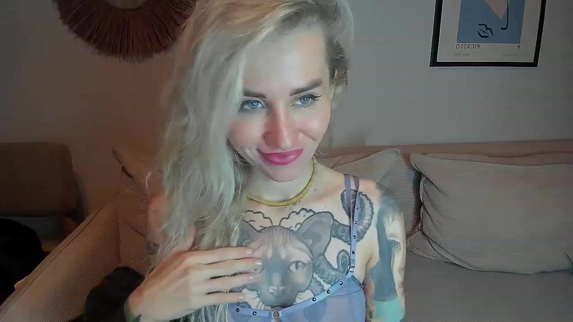 Gallery image thumbnail from Alexa_Smithhh's myfreecams stream on, 11/02/2023, 21:12 image 16 of 20