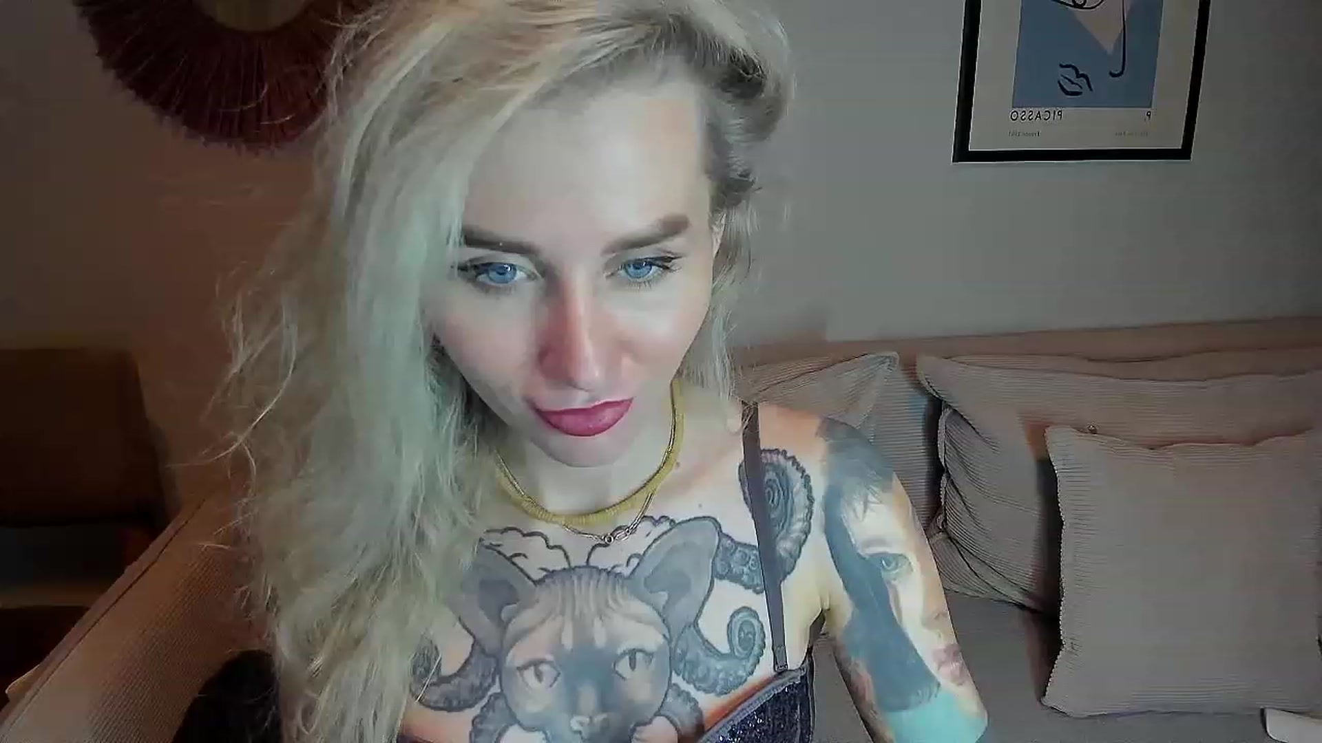 Gallery image thumbnail from Alexa_Smithhh's myfreecams stream on, 11/03/2023, 21:00 image 17 of 20
