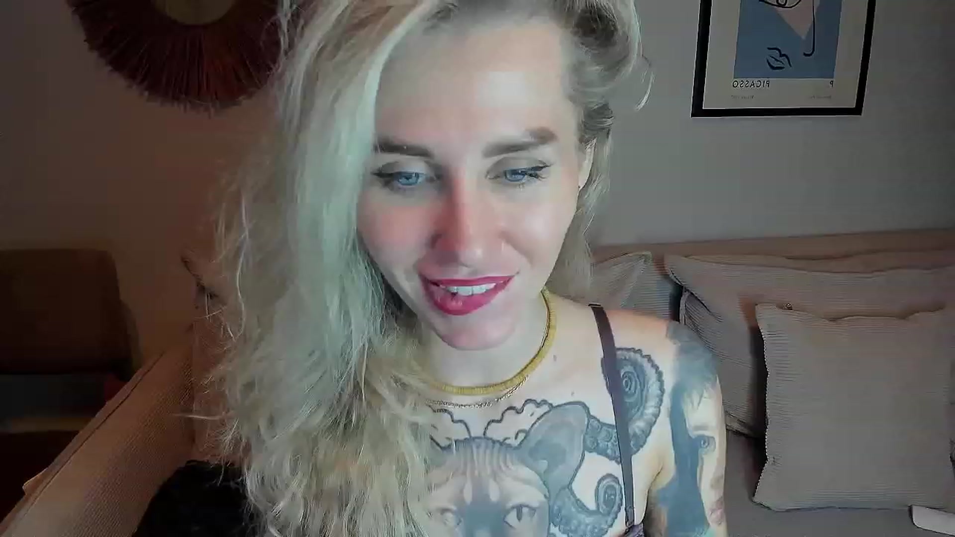 Gallery image thumbnail from Alexa_Smithhh's myfreecams stream on, 11/03/2023, 21:00 image 13 of 20