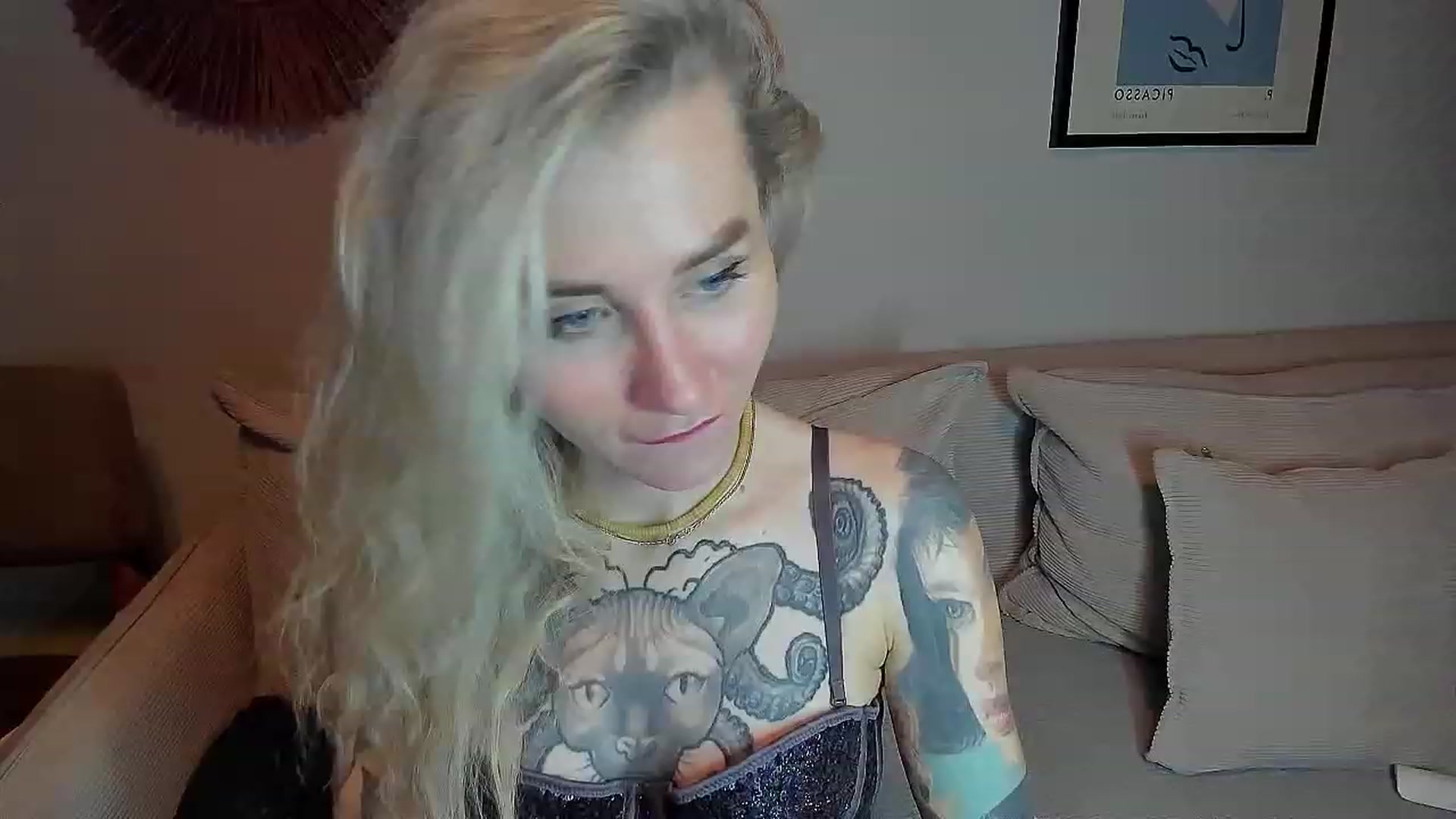 Gallery image thumbnail from Alexa_Smithhh's myfreecams stream on, 11/03/2023, 22:36 image 7 of 20