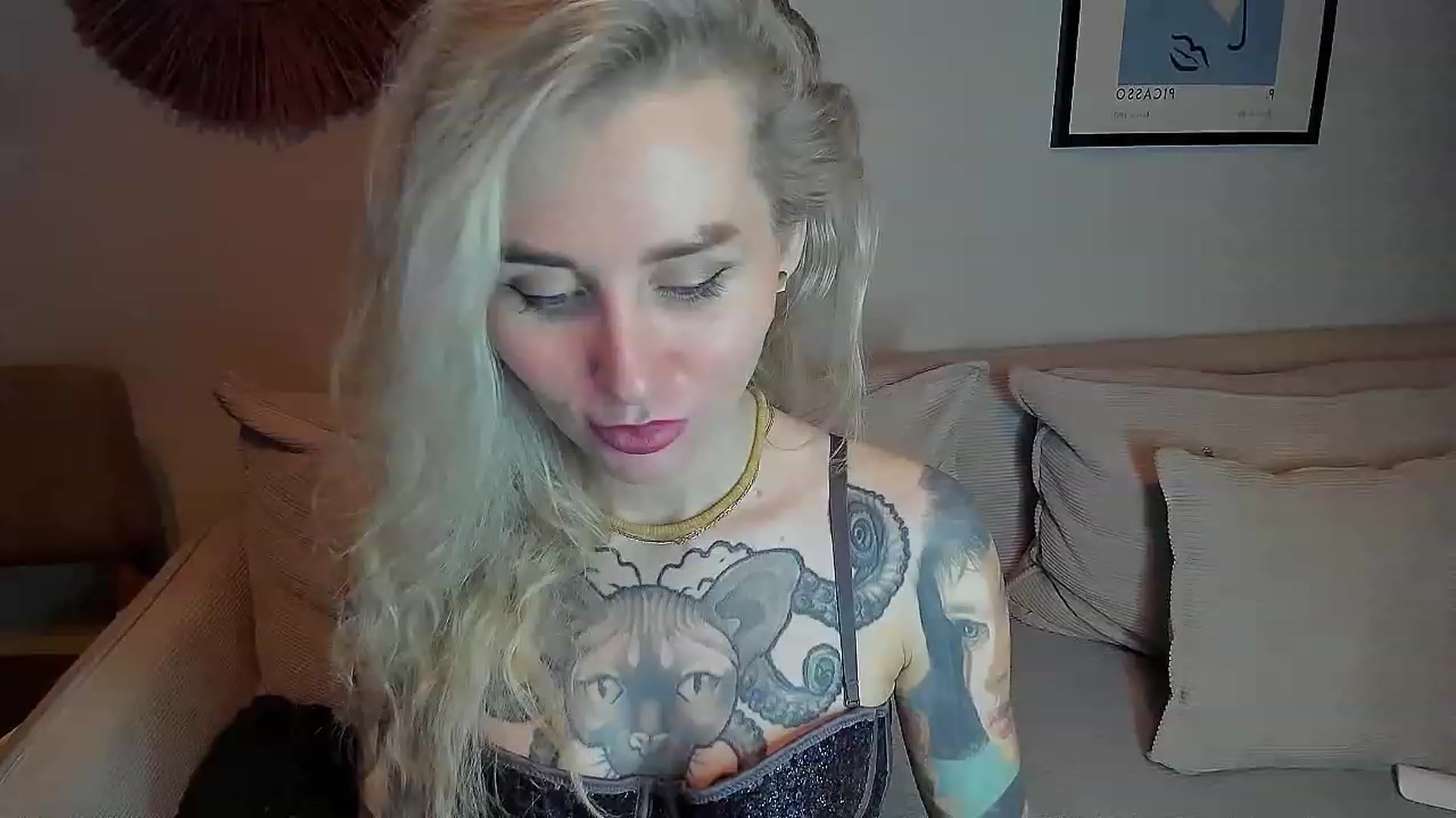 Gallery image thumbnail from Alexa_Smithhh's myfreecams stream on, 11/03/2023, 22:36 image 9 of 20