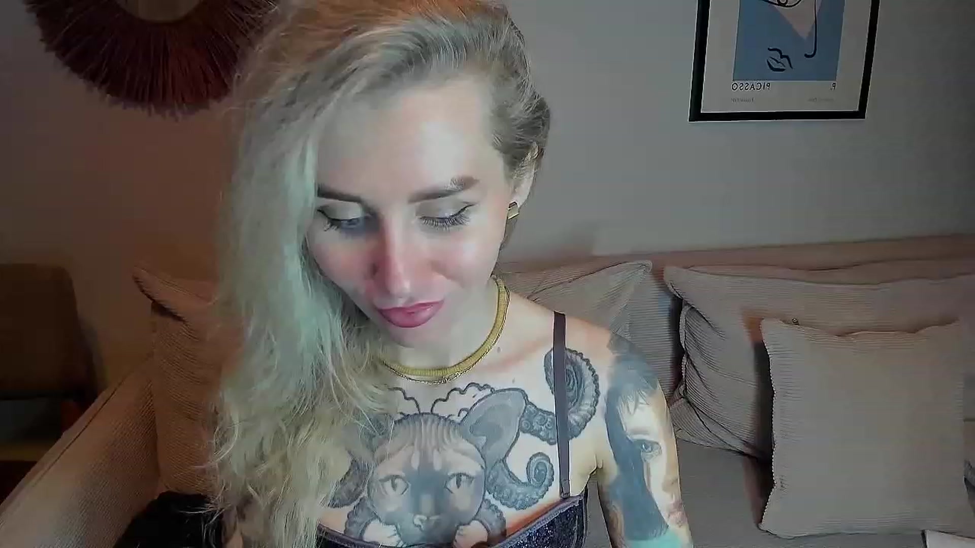Gallery image thumbnail from Alexa_Smithhh's myfreecams stream on, 11/03/2023, 22:36 image 20 of 20