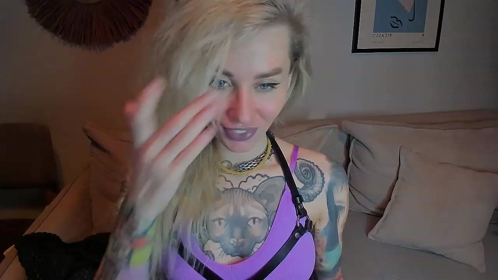 Gallery image thumbnail from Alexa_Smithhh's myfreecams stream on, 11/05/2023, 18:54 image 12 of 20