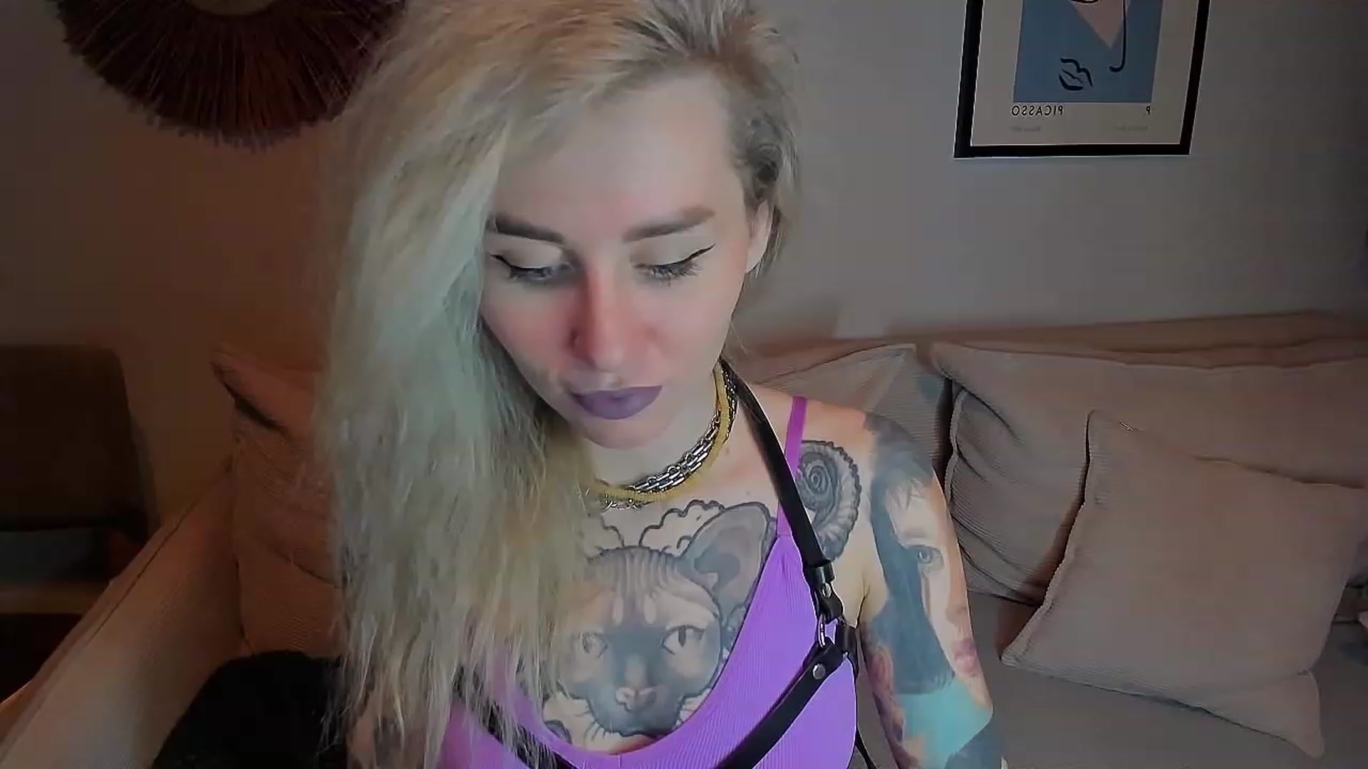 Gallery image thumbnail from Alexa_Smithhh's myfreecams stream on, 11/05/2023, 18:54 image 8 of 20
