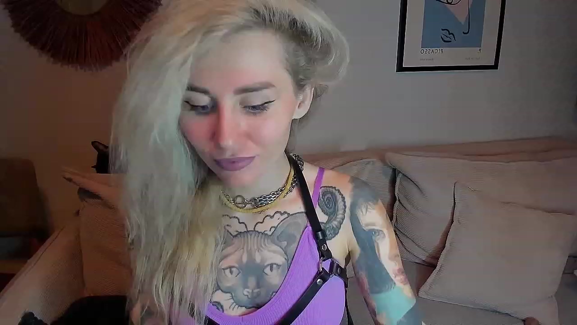 Gallery image thumbnail from Alexa_Smithhh's myfreecams stream on, 11/05/2023, 21:26 image 9 of 20