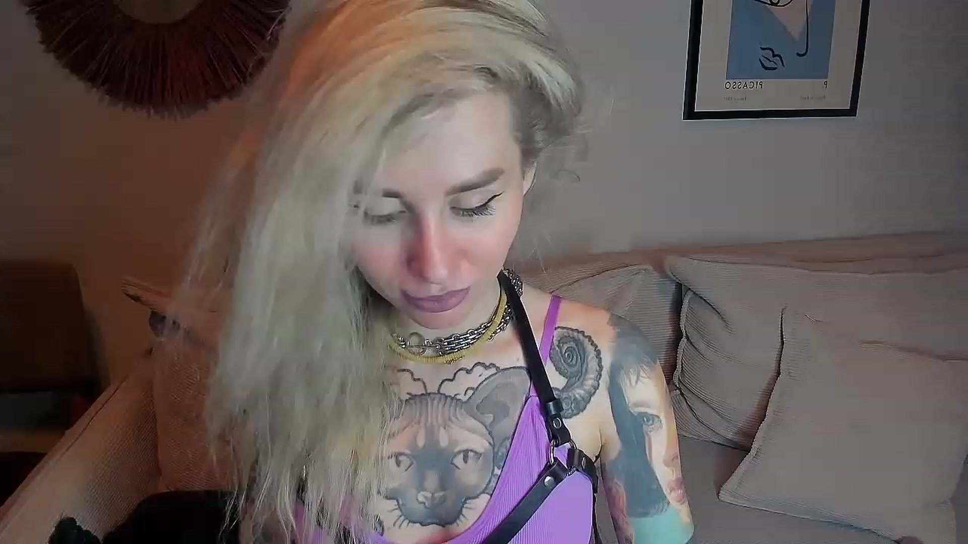 Gallery image thumbnail from Alexa_Smithhh's myfreecams stream on, 11/05/2023, 21:26 image 13 of 20