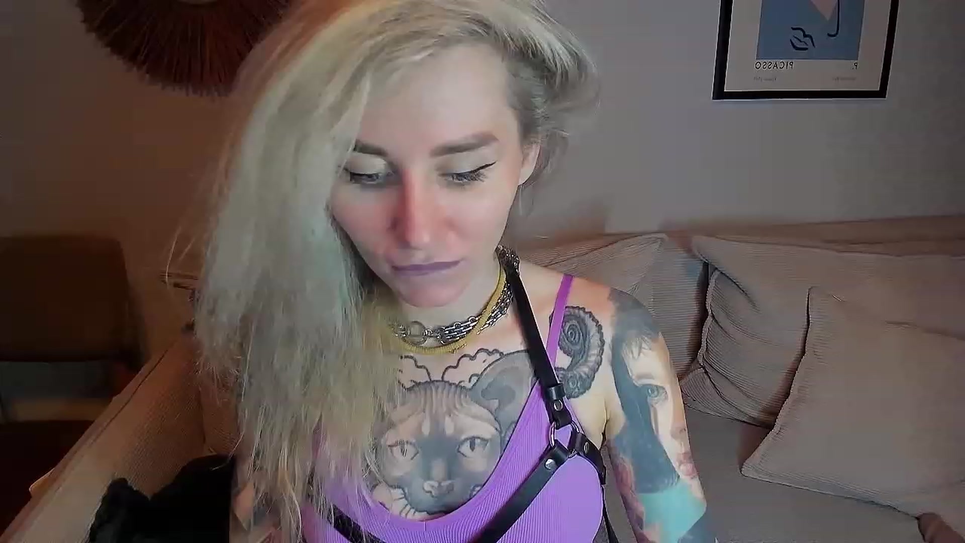 Gallery image thumbnail from Alexa_Smithhh's myfreecams stream on, 11/05/2023, 21:26 image 4 of 20