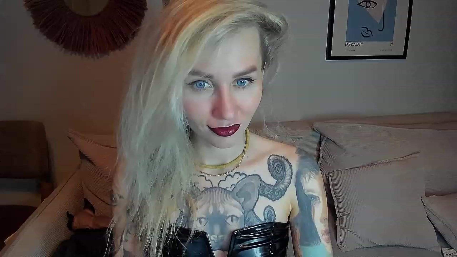 Gallery image thumbnail from Alexa_Smithhh's myfreecams stream on, 11/06/2023, 19:41 image 5 of 20