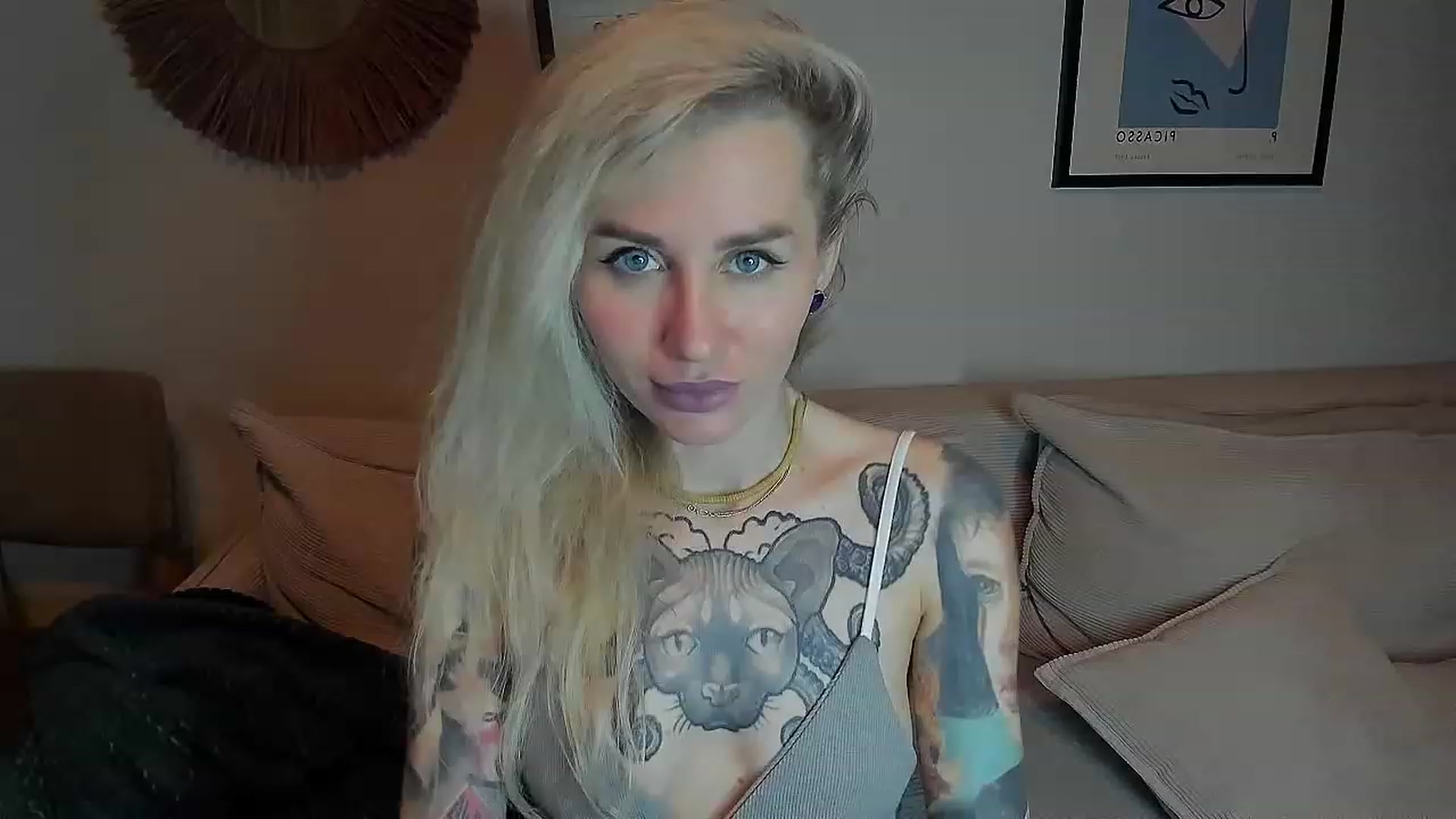 Gallery image thumbnail from Alexa_Smithhh's myfreecams stream on, 11/07/2023, 22:13 image 6 of 20