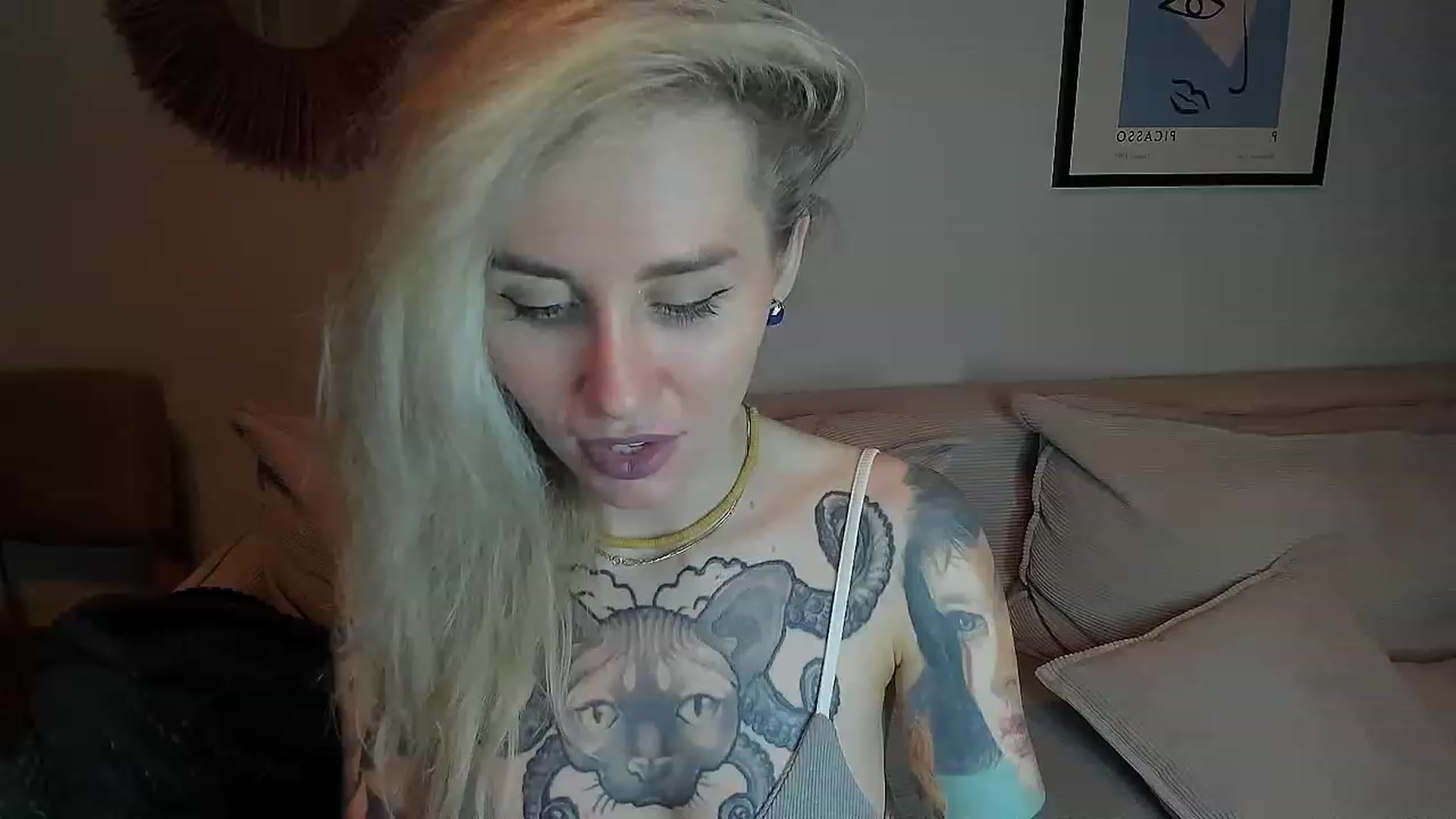 Gallery image thumbnail from Alexa_Smithhh's myfreecams stream on, 11/07/2023, 22:13 image 5 of 20