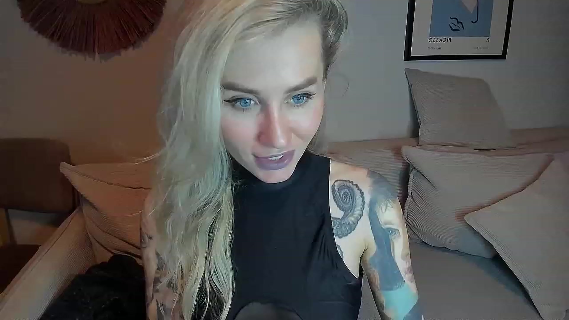 Gallery image thumbnail from Alexa_Smithhh's myfreecams stream on, 11/12/2023, 18:13 image 17 of 20