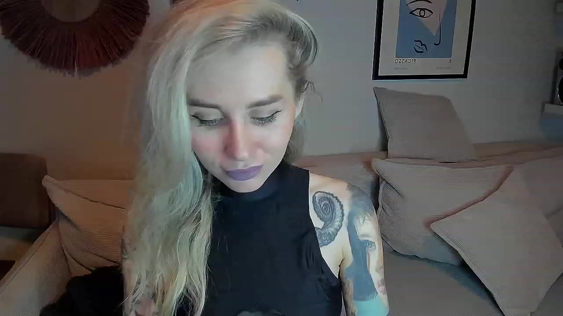 Gallery image thumbnail from Alexa_Smithhh's myfreecams stream on, 11/12/2023, 18:13 image 10 of 20