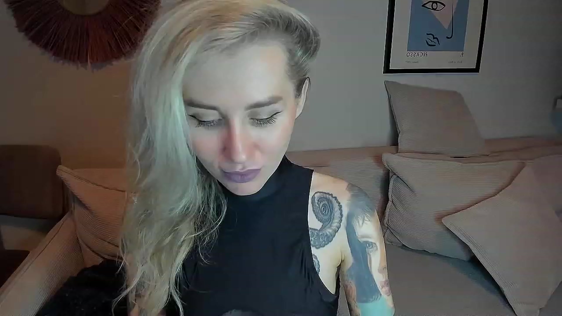 Gallery image thumbnail from Alexa_Smithhh's myfreecams stream on, 11/12/2023, 18:59 image 11 of 20
