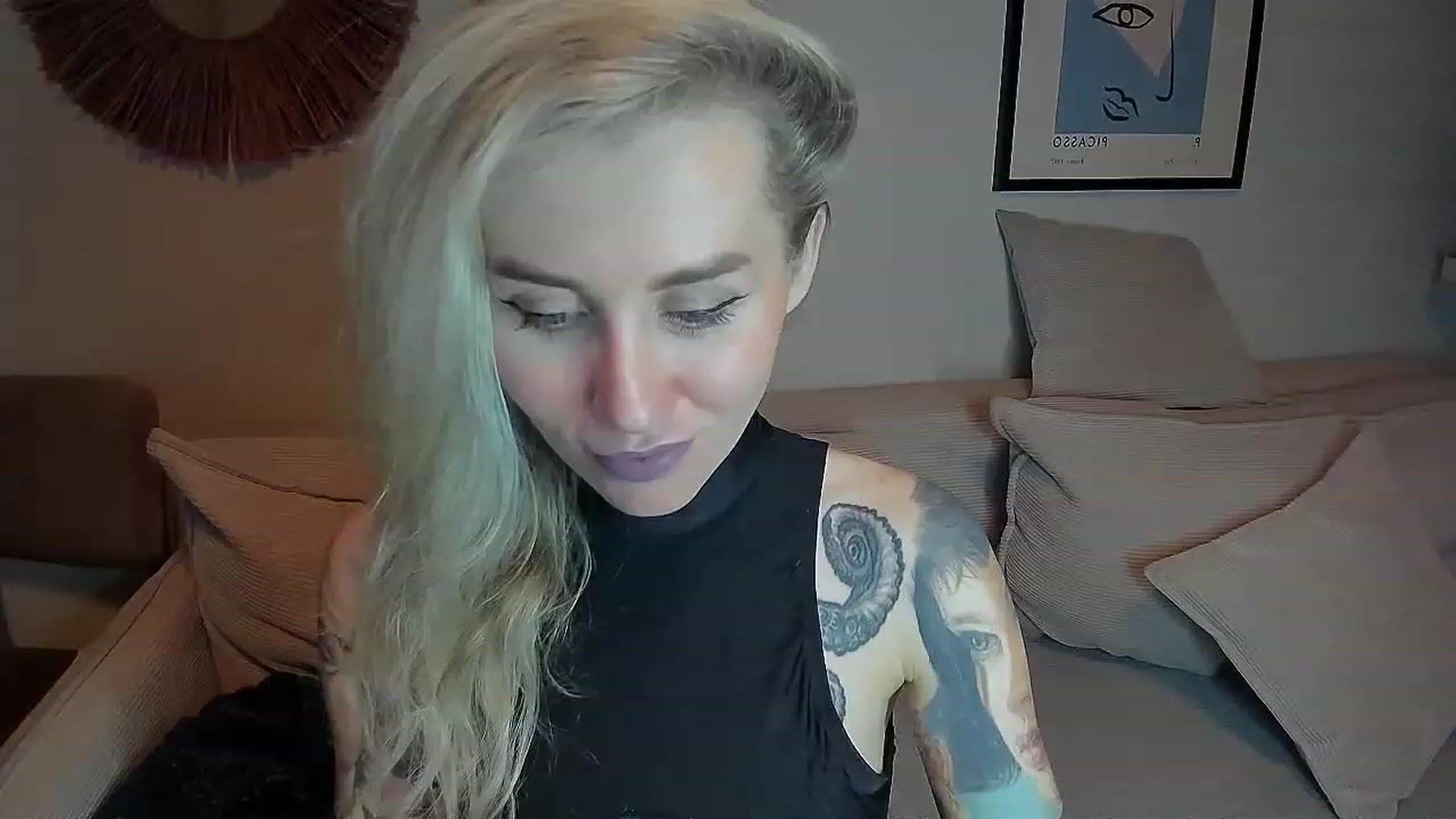 Gallery image thumbnail from Alexa_Smithhh's myfreecams stream on, 11/12/2023, 18:59 image 12 of 20