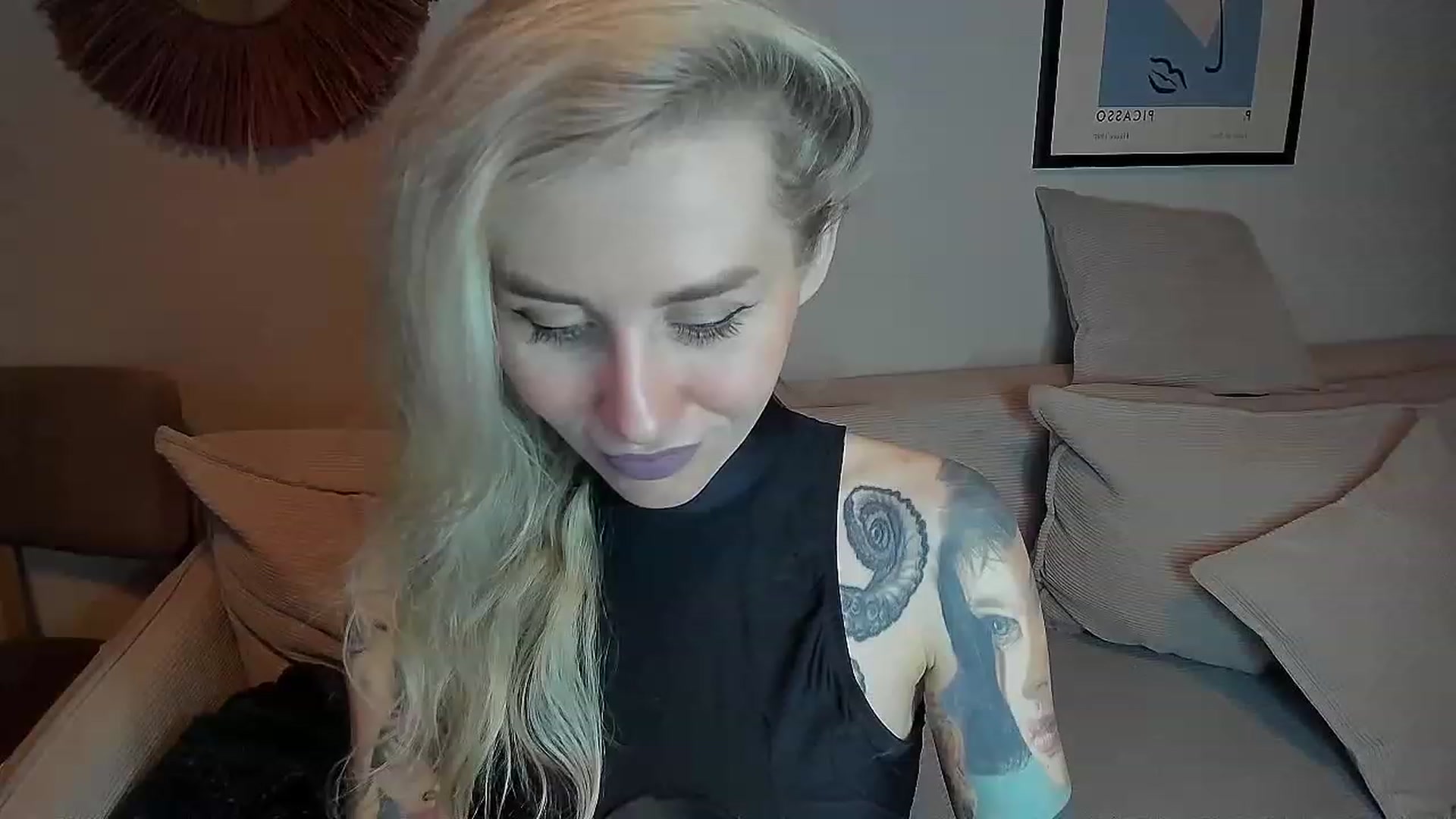 Gallery image thumbnail from Alexa_Smithhh's myfreecams stream on, 11/12/2023, 18:59 image 2 of 20