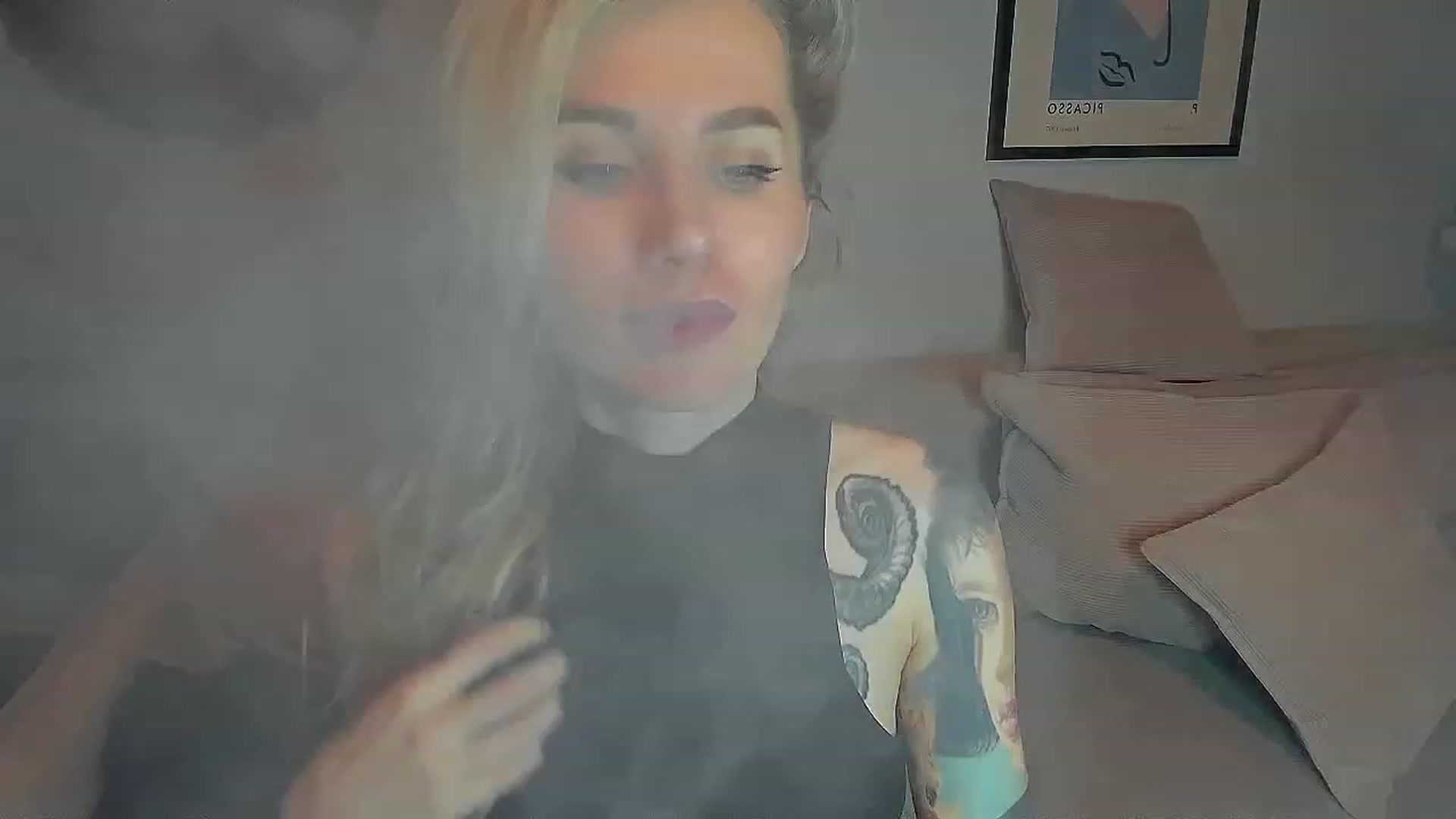 Gallery image thumbnail from Alexa_Smithhh's myfreecams stream on, 11/12/2023, 19:44 image 4 of 20