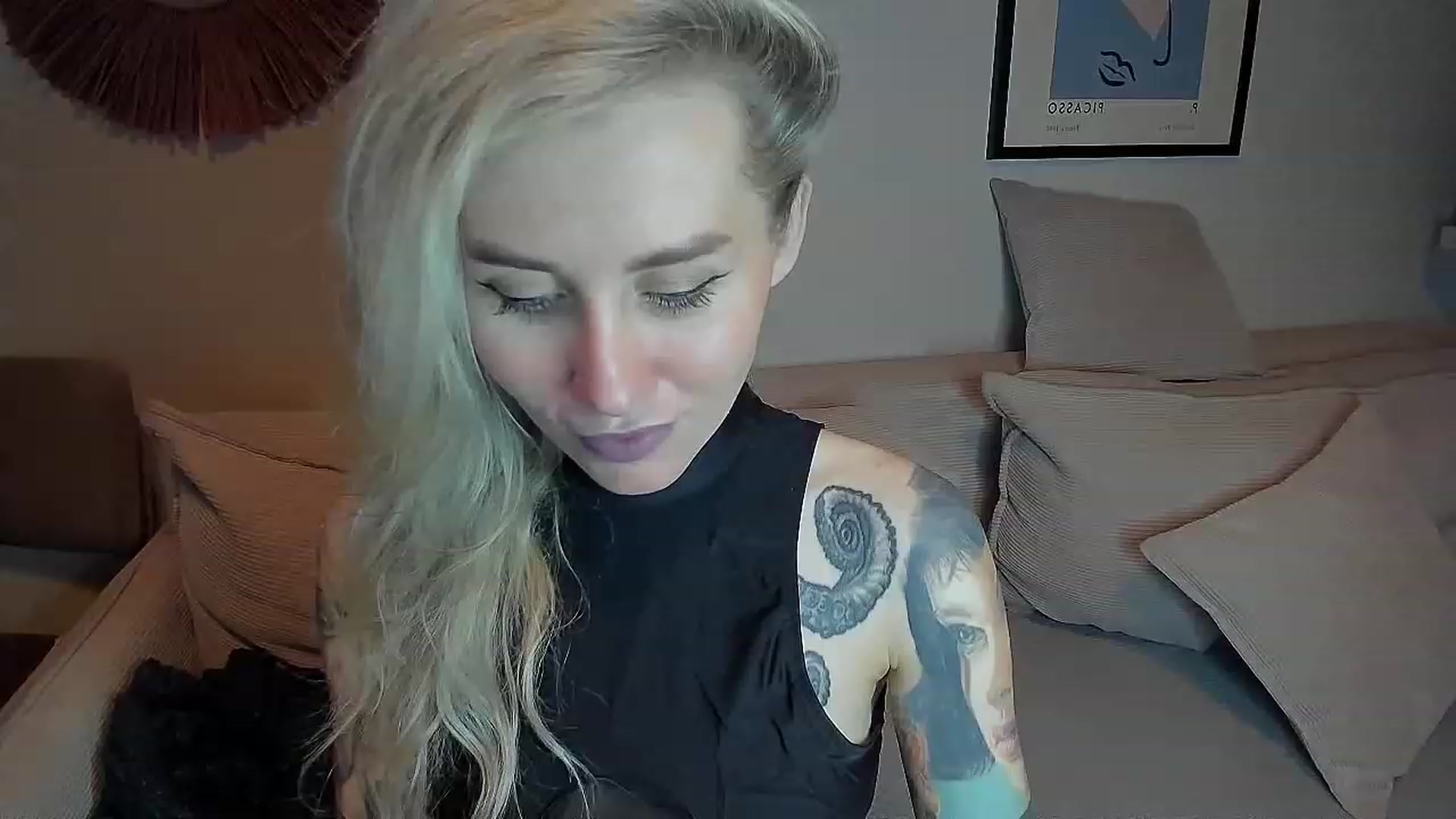 Gallery image thumbnail from Alexa_Smithhh's myfreecams stream on, 11/12/2023, 19:44 image 5 of 20
