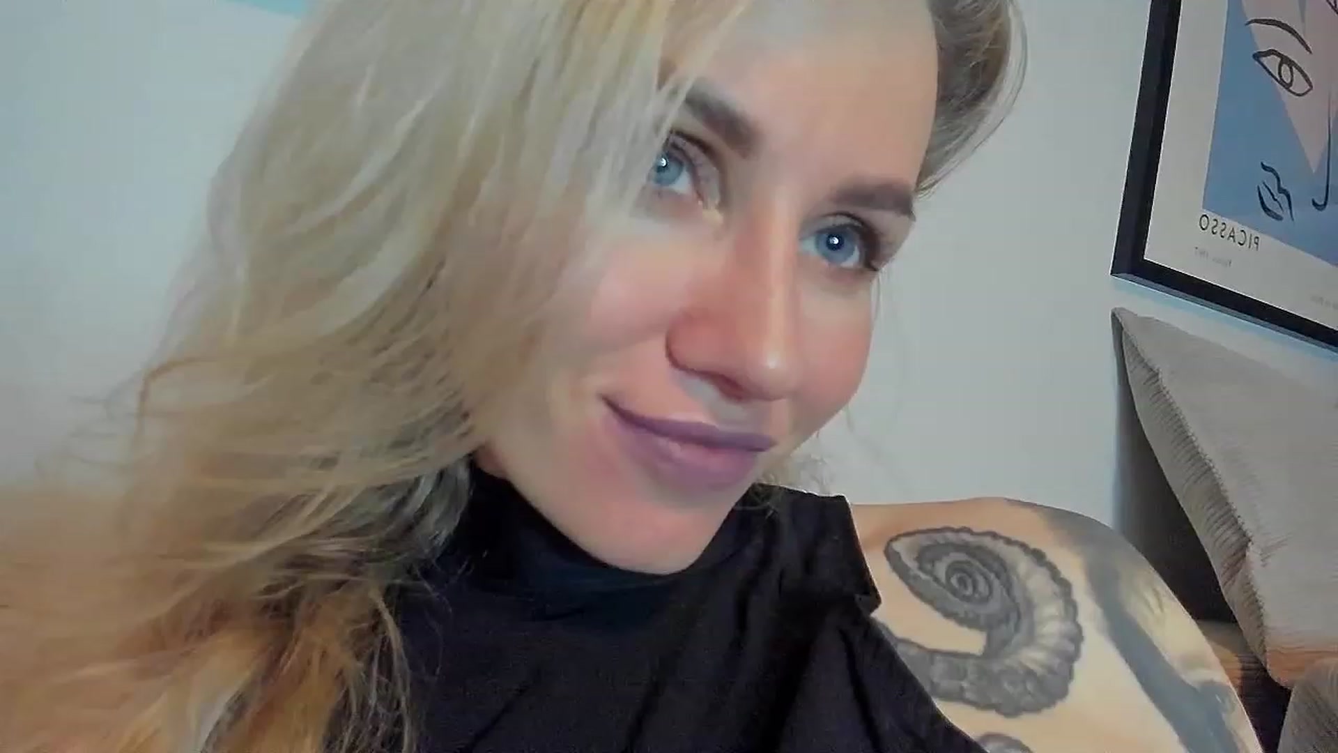Gallery image thumbnail from Alexa_Smithhh's myfreecams stream on, 11/12/2023, 19:44 image 1 of 20