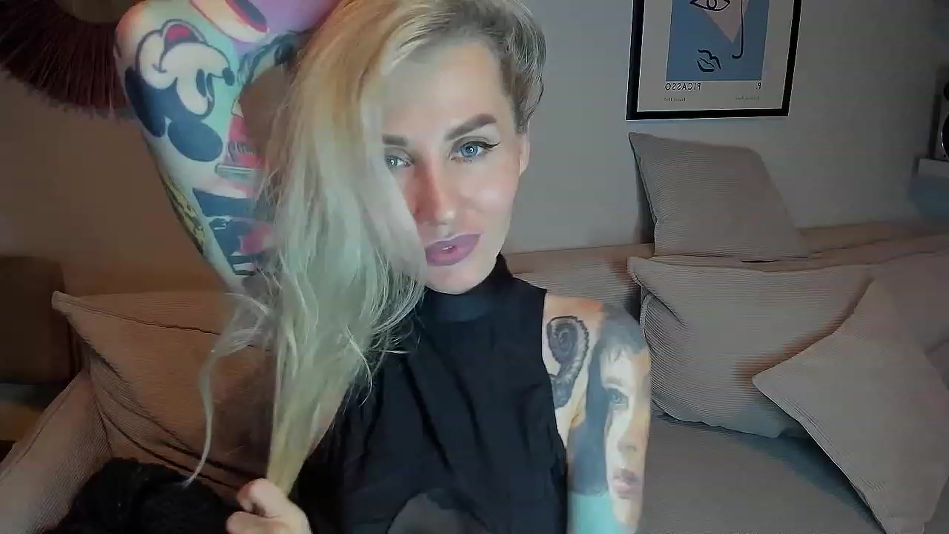 Gallery image thumbnail from Alexa_Smithhh's myfreecams stream on, 11/12/2023, 19:44 image 13 of 20