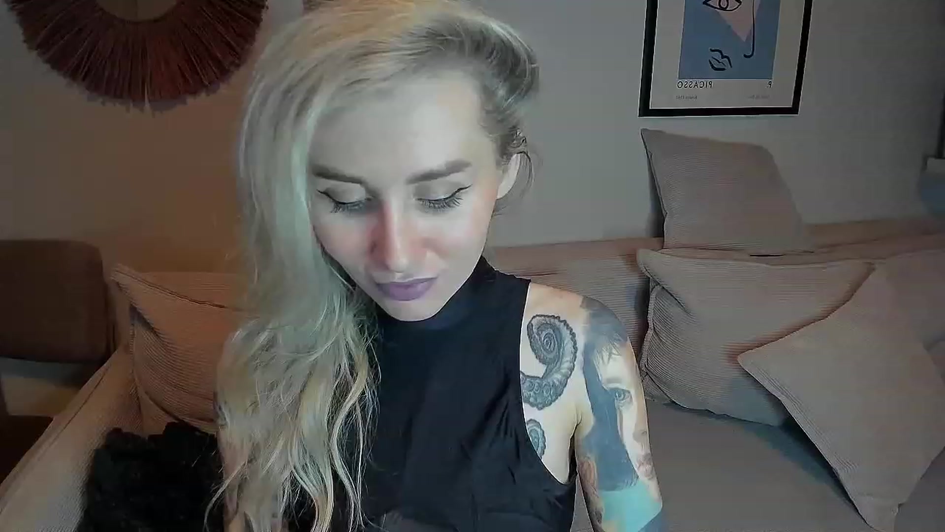 Gallery image thumbnail from Alexa_Smithhh's myfreecams stream on, 11/12/2023, 19:44 image 2 of 20