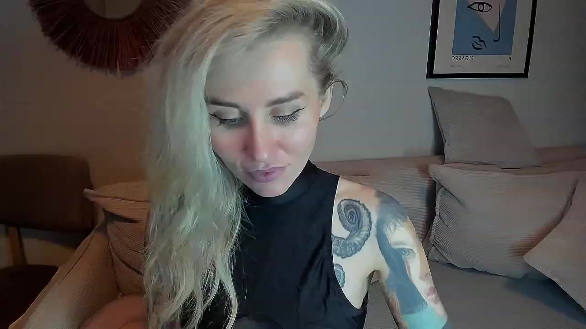 Gallery image thumbnail from Alexa_Smithhh's myfreecams stream on, 11/12/2023, 20:49 image 20 of 20