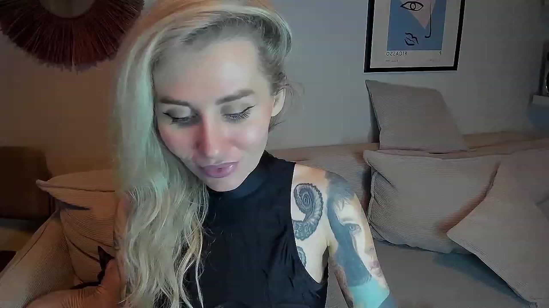Gallery image thumbnail from Alexa_Smithhh's myfreecams stream on, 11/12/2023, 20:49 image 11 of 20