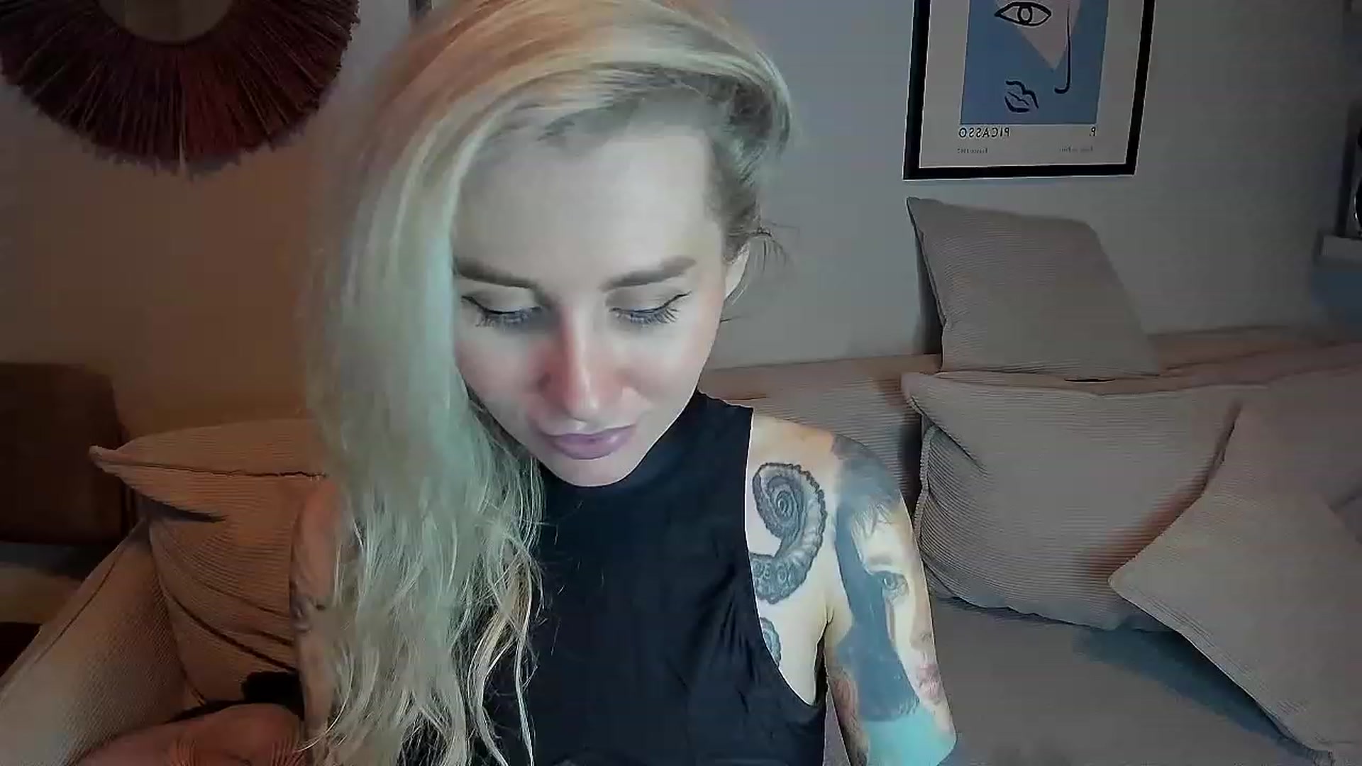 Gallery image thumbnail from Alexa_Smithhh's myfreecams stream on, 11/12/2023, 20:49 image 10 of 20