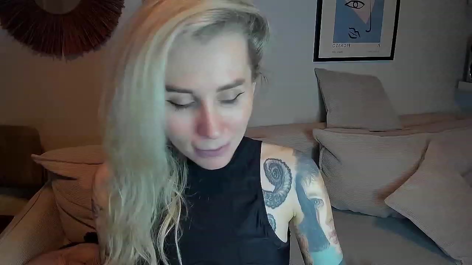 Gallery image thumbnail from Alexa_Smithhh's myfreecams stream on, 11/12/2023, 20:49 image 9 of 20