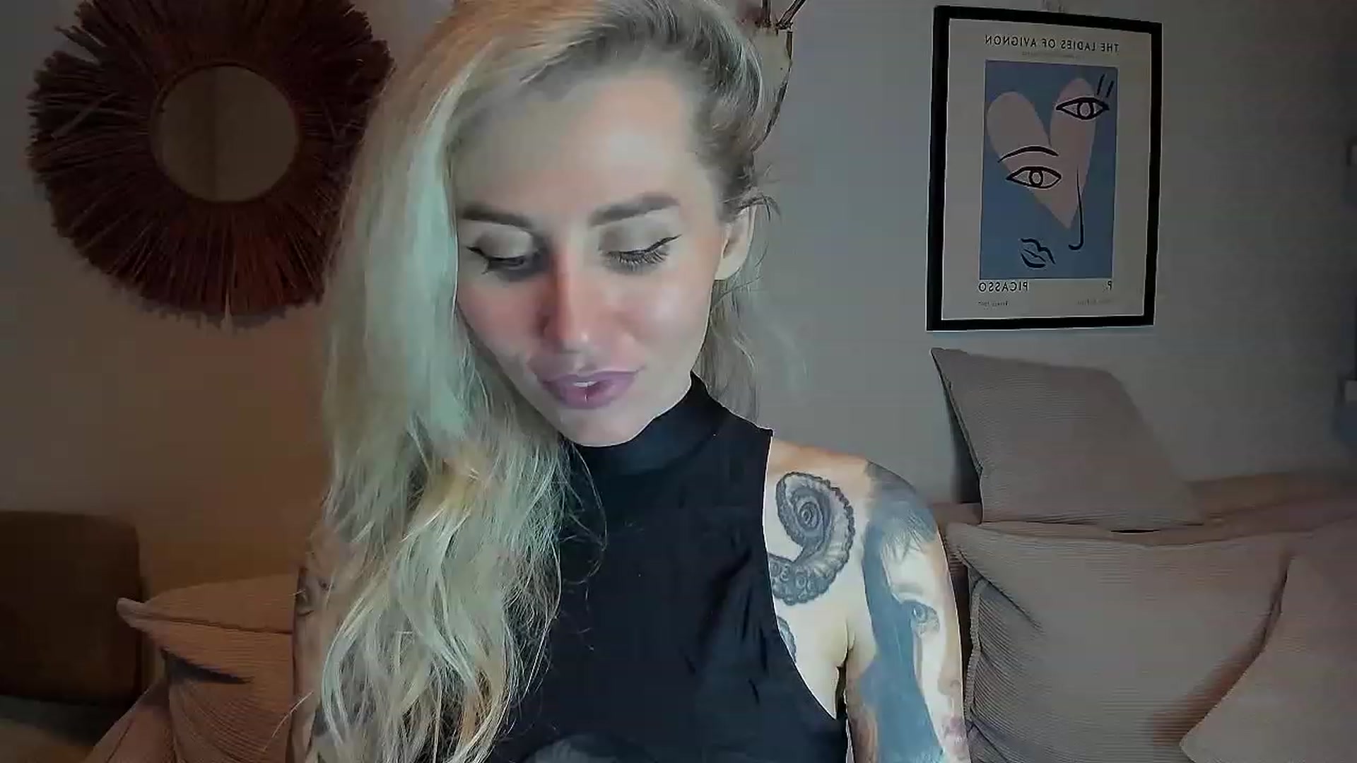 Gallery image thumbnail from Alexa_Smithhh's myfreecams stream on, 11/12/2023, 20:49 image 17 of 20