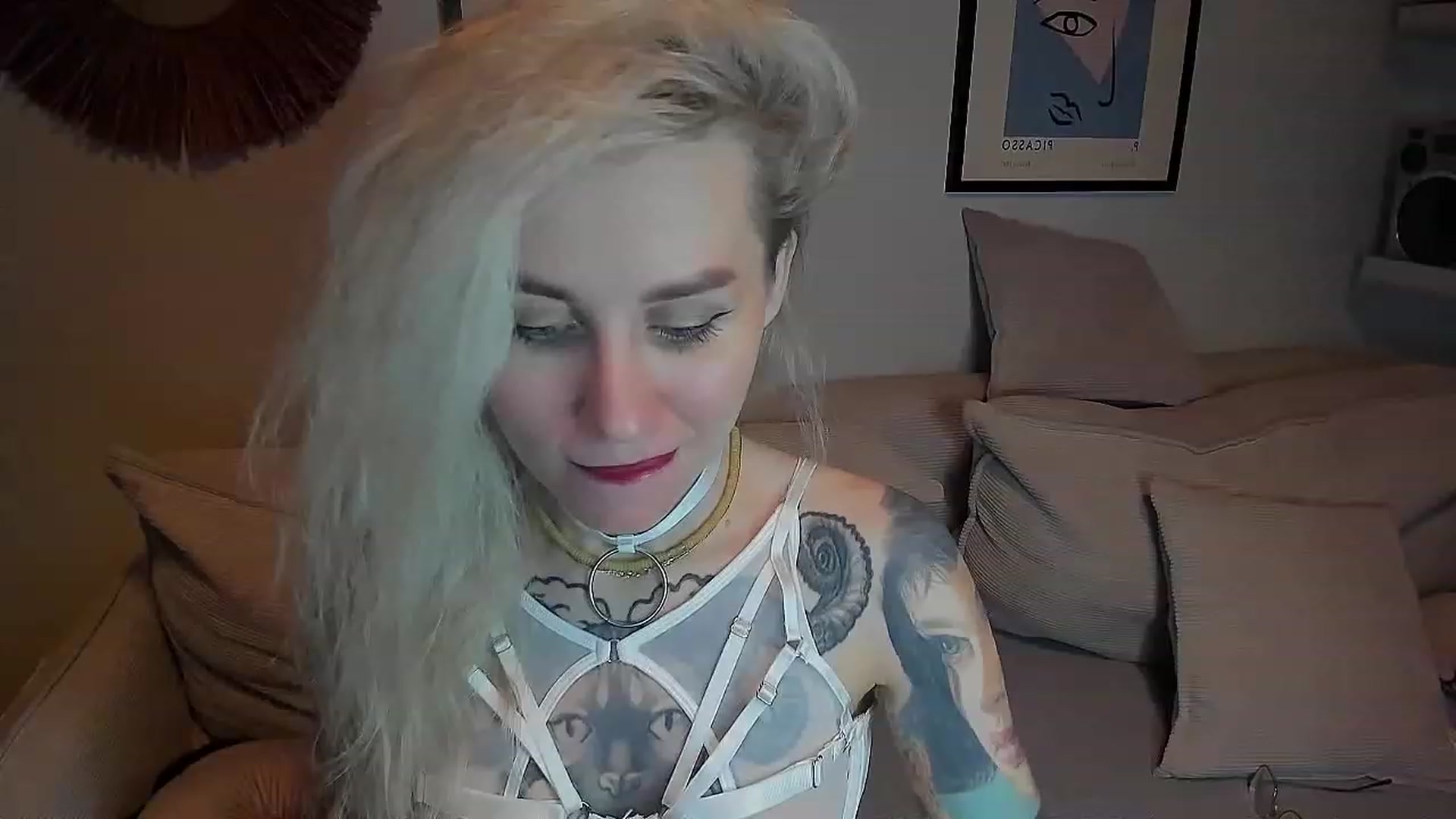 Gallery image thumbnail from Alexa_Smithhh's myfreecams stream on, 11/13/2023, 20:22 image 19 of 20