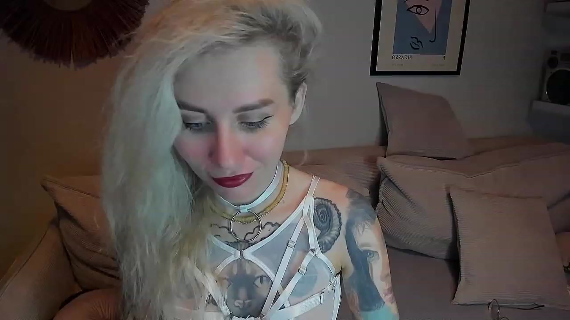 Gallery image thumbnail from Alexa_Smithhh's myfreecams stream on, 11/13/2023, 20:22 image 18 of 20