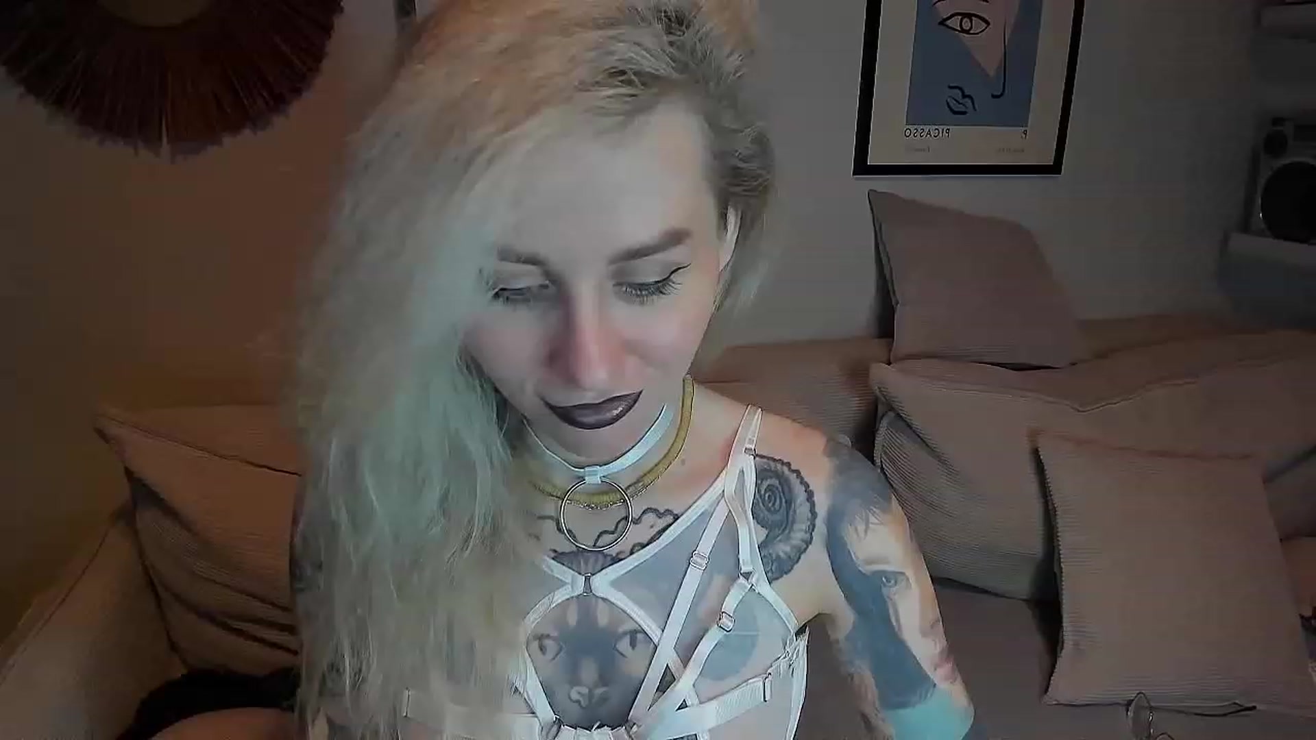 Gallery image thumbnail from Alexa_Smithhh's myfreecams stream on, 11/13/2023, 20:22 image 14 of 20