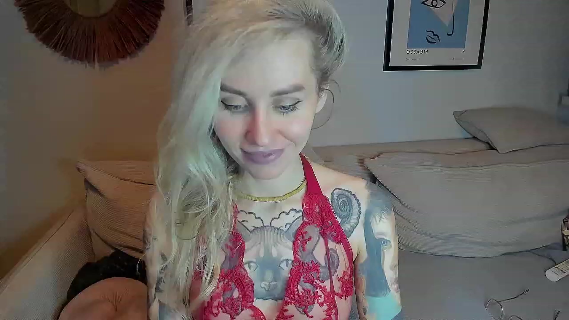Gallery image thumbnail from Alexa_Smithhh's myfreecams stream on, 11/16/2023, 18:43 image 16 of 20