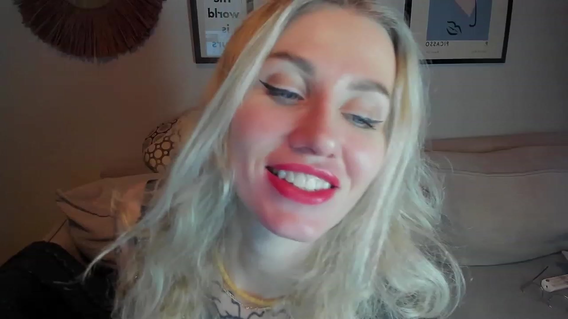 Gallery image thumbnail from Alexa_Smithhh's myfreecams stream on, 12/04/2023, 17:38 image 6 of 20