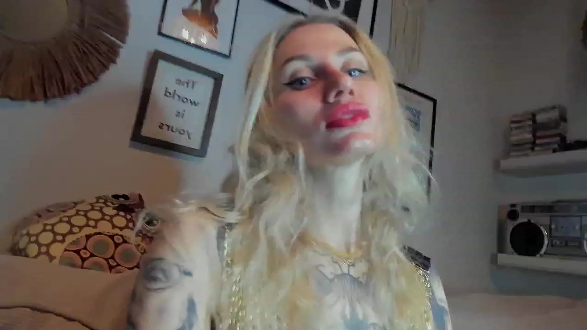 Gallery image thumbnail from Alexa_Smithhh's myfreecams stream on, 12/04/2023, 17:38 image 12 of 20