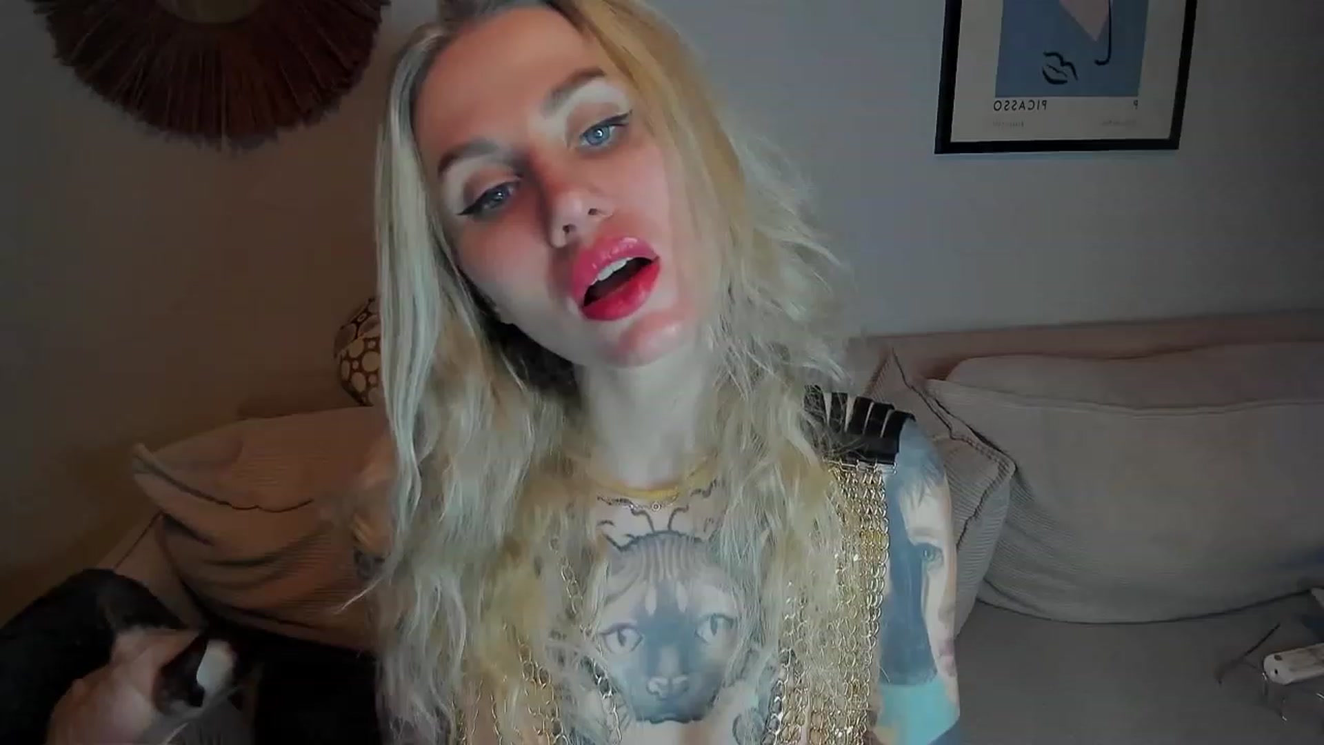 Gallery image thumbnail from Alexa_Smithhh's myfreecams stream on, 12/04/2023, 17:38 image 2 of 20