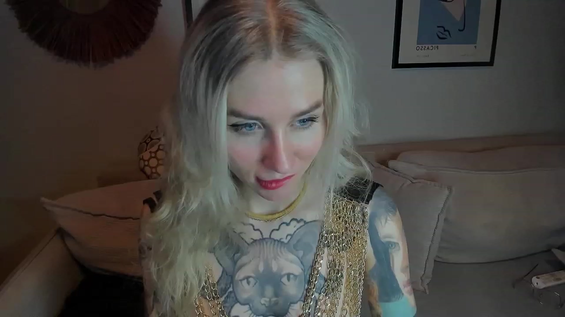 Gallery image thumbnail from Alexa_Smithhh's myfreecams stream on, 12/04/2023, 18:11 image 19 of 20