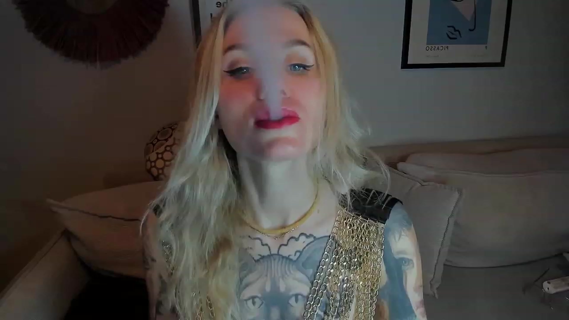 Gallery image thumbnail from Alexa_Smithhh's myfreecams stream on, 12/04/2023, 18:11 image 7 of 20