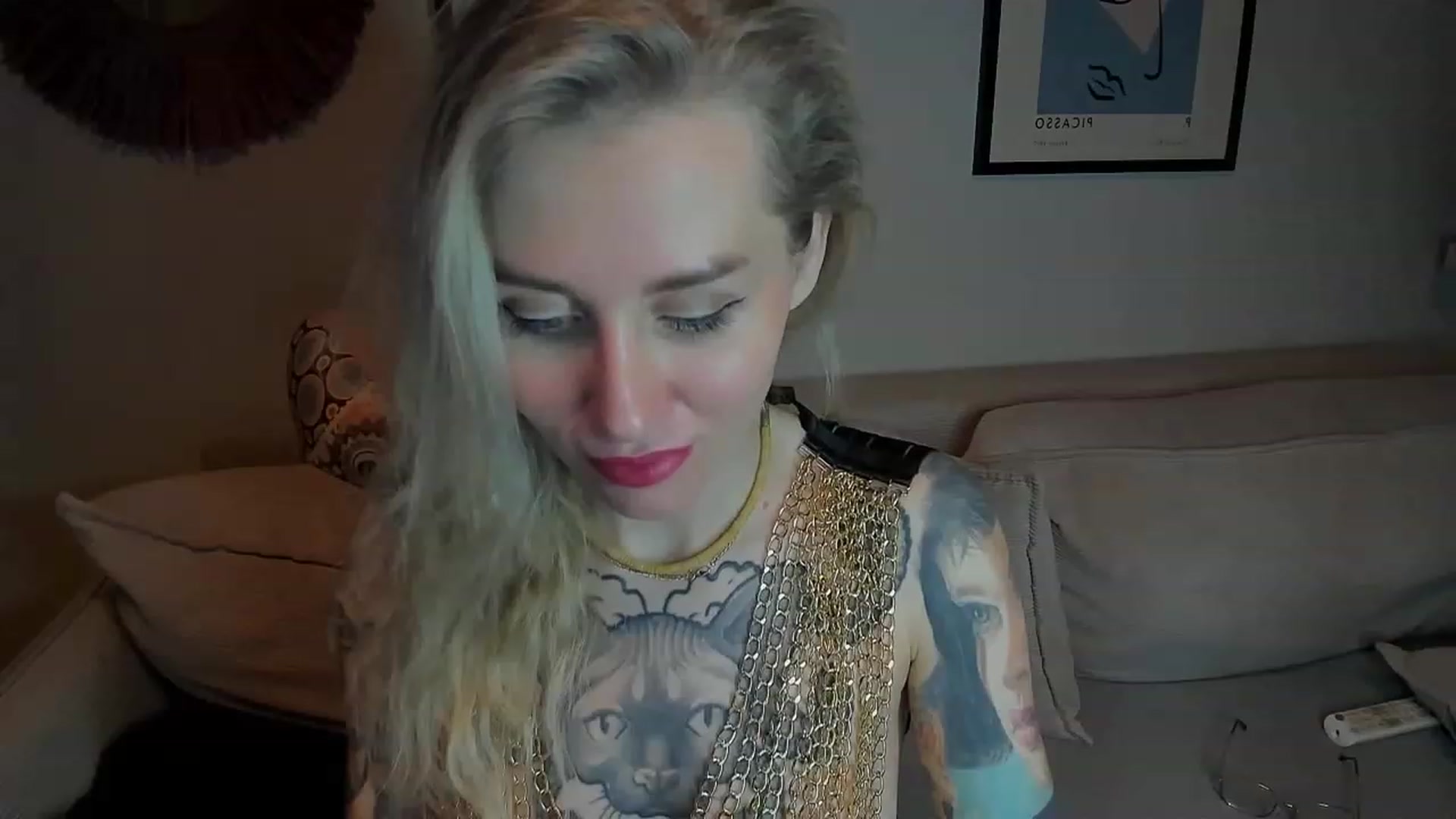 Gallery image thumbnail from Alexa_Smithhh's myfreecams stream on, 12/04/2023, 20:06 image 1 of 20