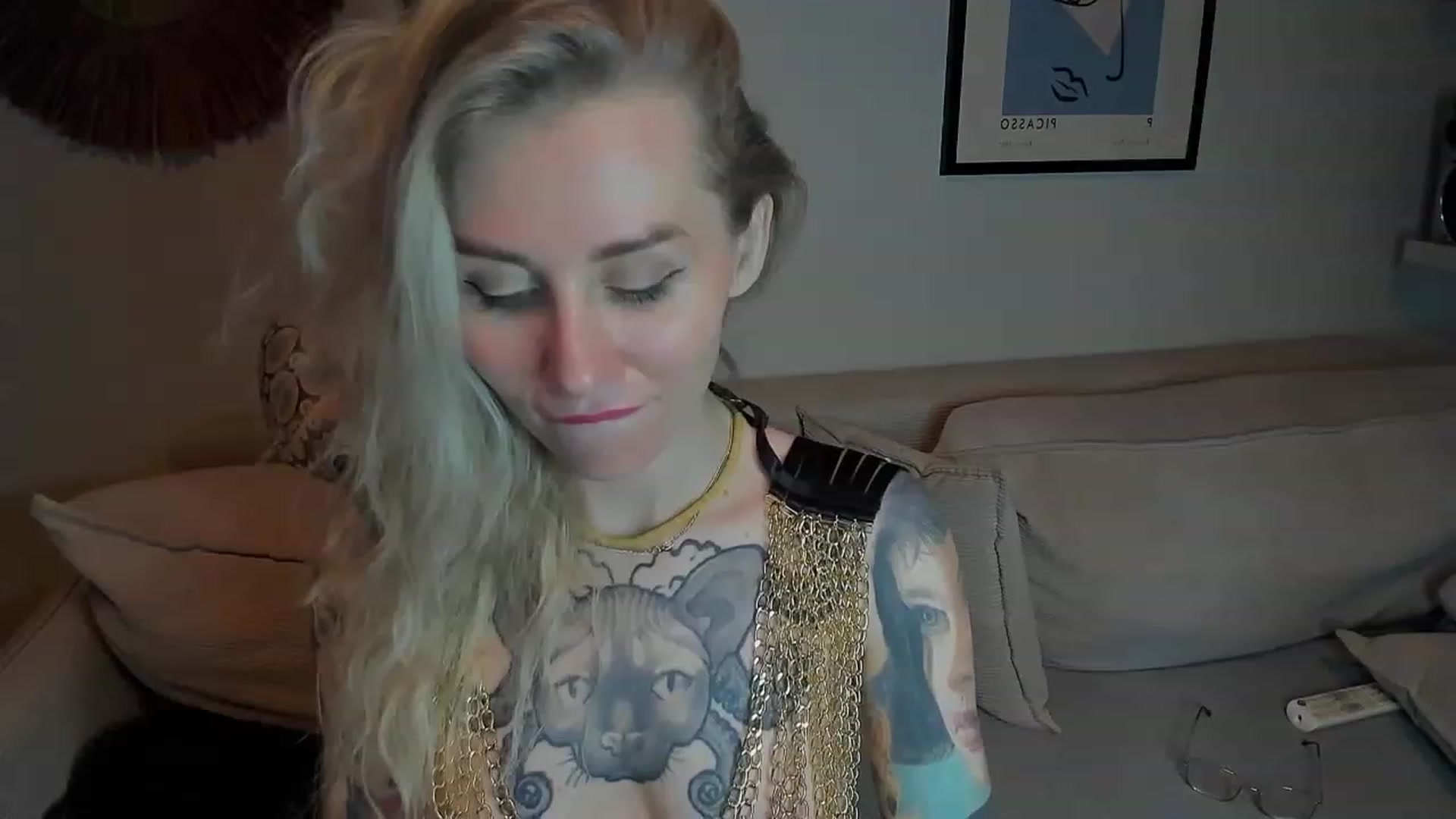 Gallery image thumbnail from Alexa_Smithhh's myfreecams stream on, 12/04/2023, 20:06 image 8 of 20