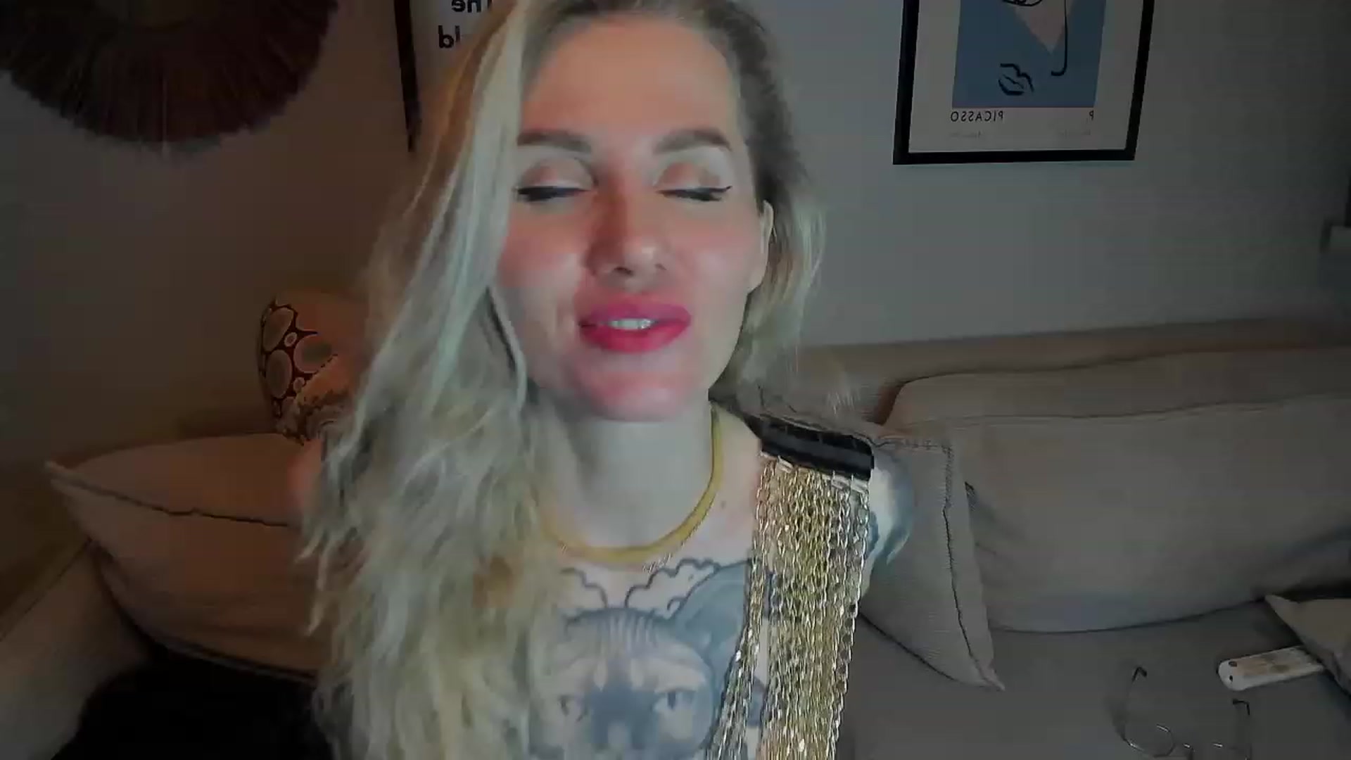 Gallery image thumbnail from Alexa_Smithhh's myfreecams stream on, 12/04/2023, 20:06 image 4 of 20