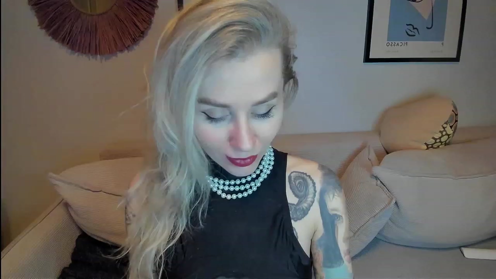 Gallery image thumbnail from Alexa_Smithhh's myfreecams stream on, 12/06/2023, 18:35 image 13 of 20