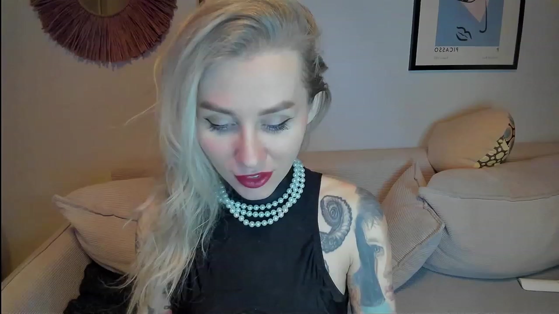 Gallery image thumbnail from Alexa_Smithhh's myfreecams stream on, 12/06/2023, 18:35 image 10 of 20