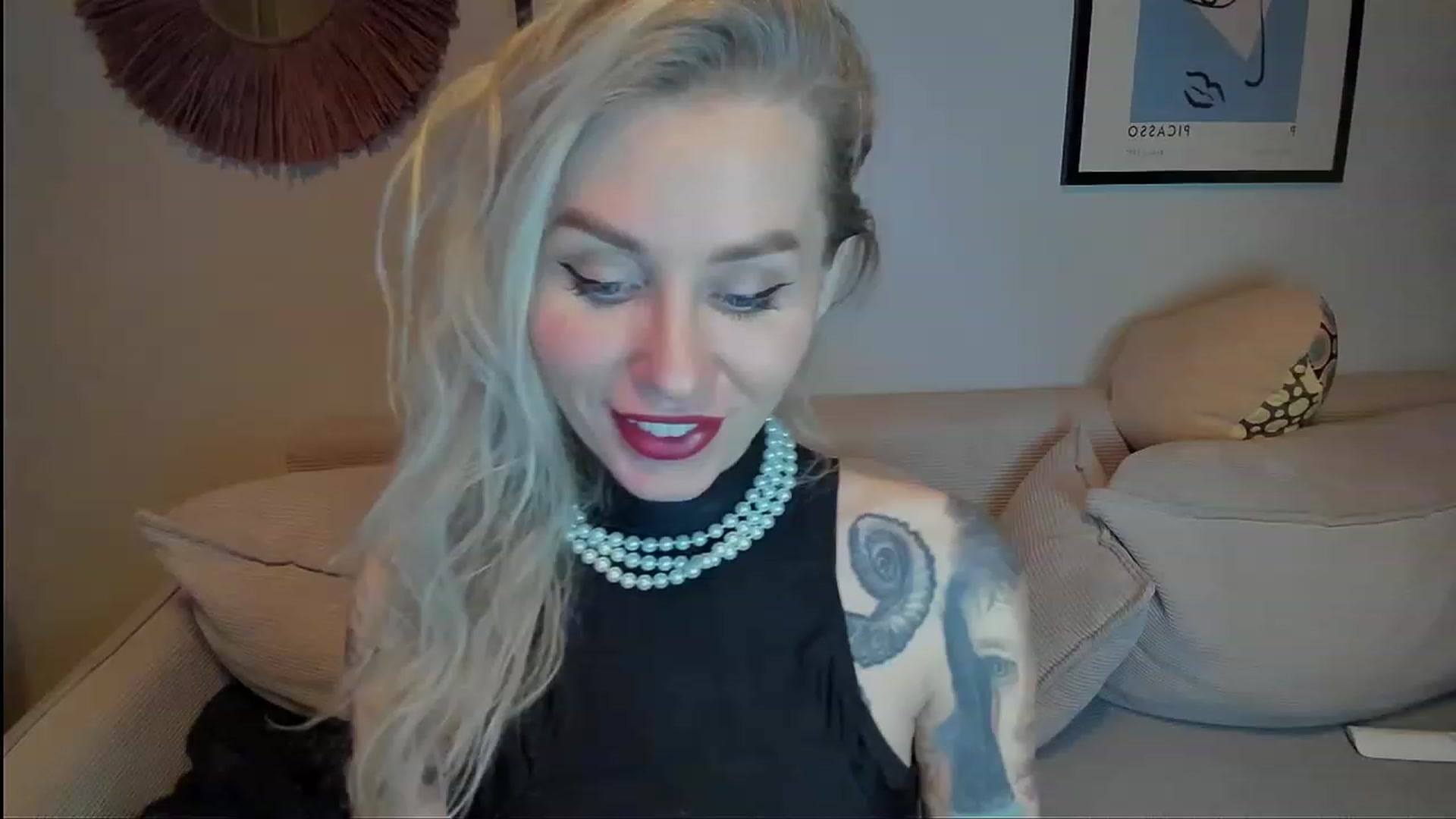 Gallery image thumbnail from Alexa_Smithhh's myfreecams stream on, 12/06/2023, 18:35 image 3 of 20