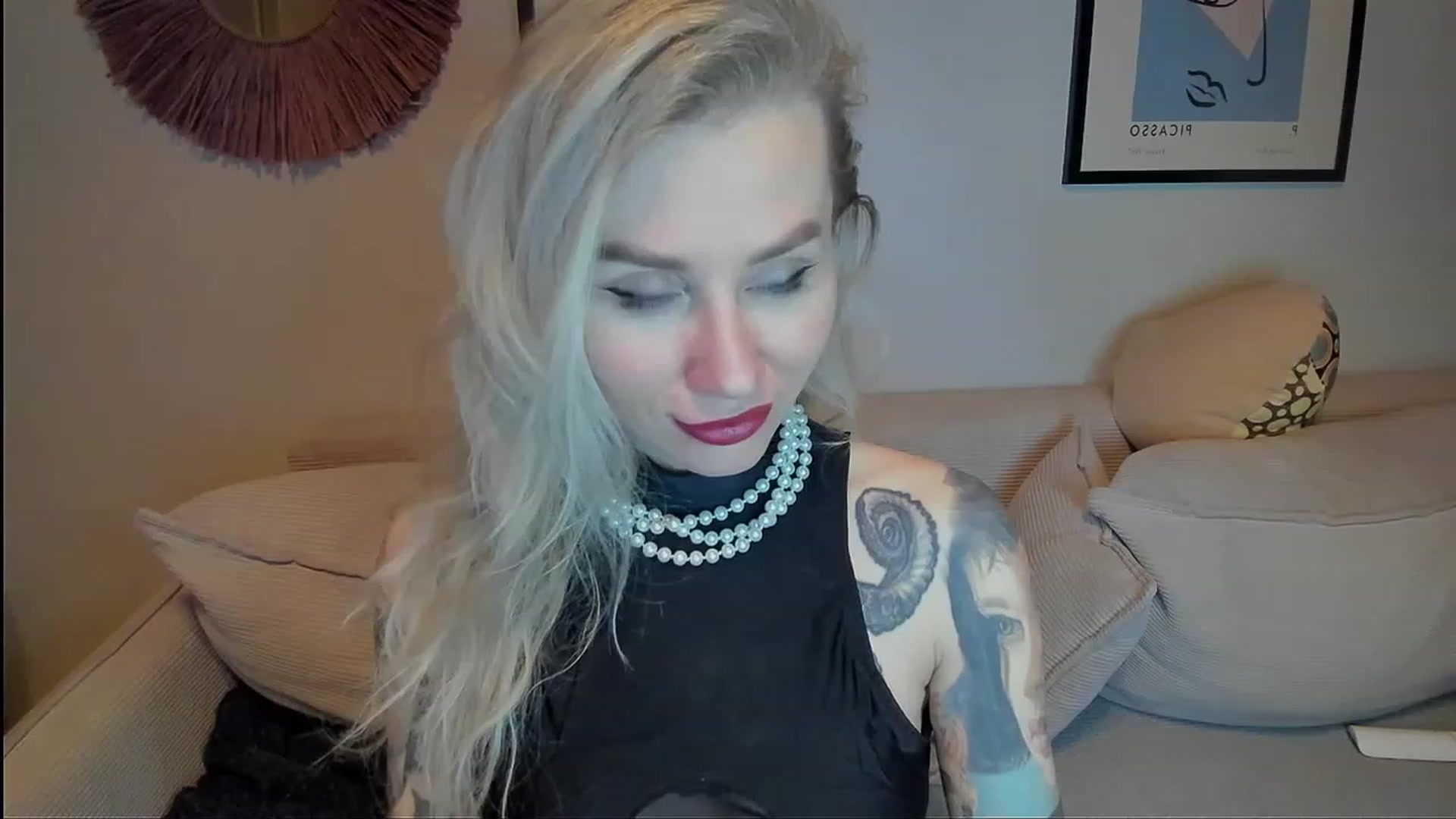 Gallery image thumbnail from Alexa_Smithhh's myfreecams stream on, 12/06/2023, 18:35 image 19 of 20