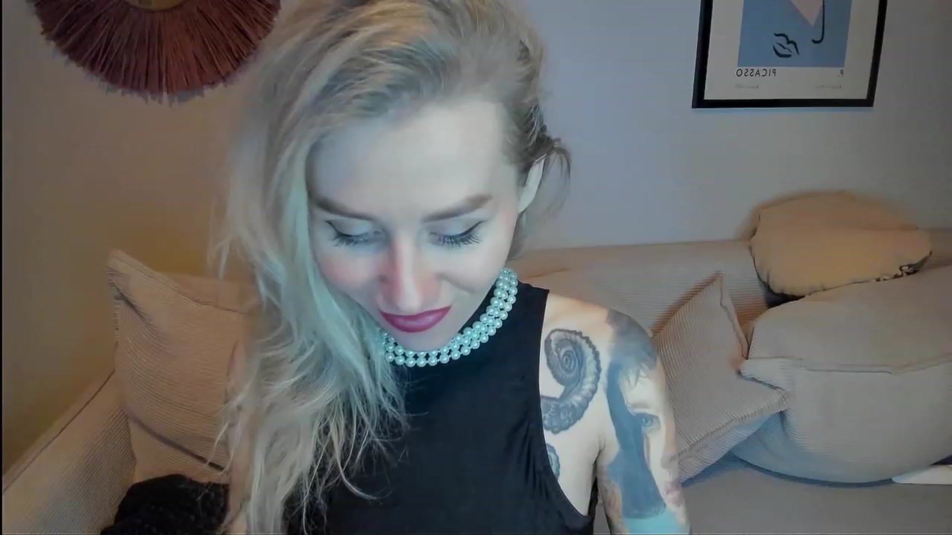 Gallery image thumbnail from Alexa_Smithhh's myfreecams stream on, 12/06/2023, 20:42 image 10 of 20